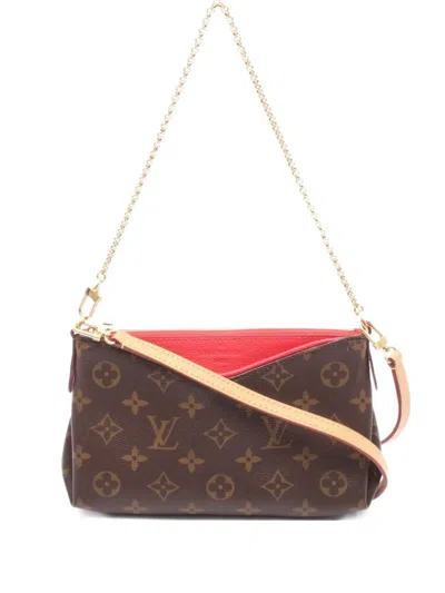 Pre-owned Louis Vuitton 2016 Pallas Clutch Bag In Brown