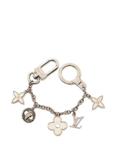 Pre-owned Louis Vuitton 2016 Plated Fleur D Epi Bag Charm Key Chain In Silver