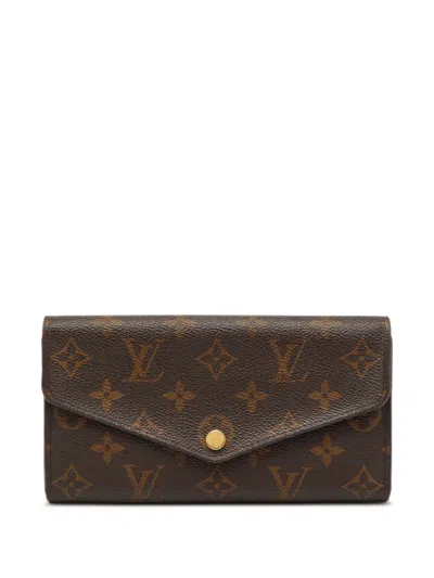 Pre-owned Louis Vuitton 2016 Sarah Monogram-pattern Continental Wallet In Brown