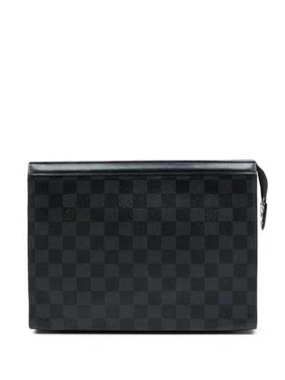 Pre-owned Louis Vuitton 2017 Damier Graphite Pochette Voyage Mm Clutch Bag In Black
