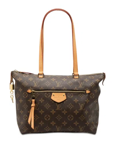 Pre-owned Louis Vuitton 2017 Monogram Iena Pm Shoulder Bag In Brown