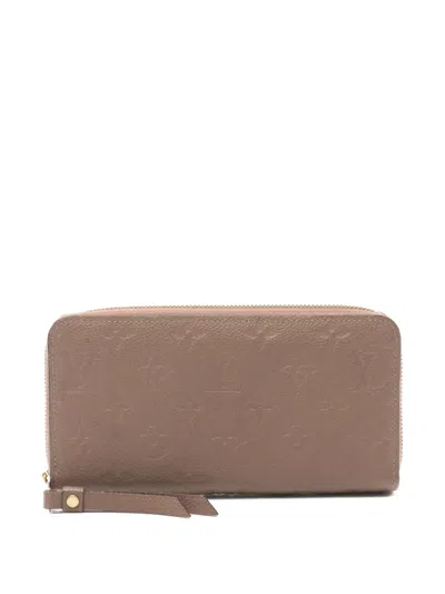 Pre-owned Louis Vuitton 2017 Zippy Wallet In Neutrals