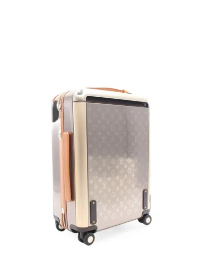 Pre-owned Louis Vuitton 2018 55 Titanium Horizon Monogram Suitcase In Silver