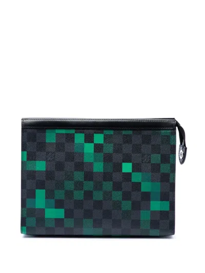 Pre-owned Louis Vuitton 2018 Damier Graphite Pixel Pochette Voyage Mm Clutch Bag In Grey