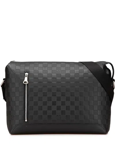 Pre-owned Louis Vuitton 2018 Damier Infini Discovery Messenger Mm Crossbody Bag