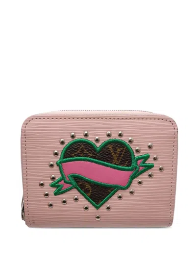 Pre-owned Louis Vuitton 2018 Epi Lv Stories Zippy Purse Coin Pouch In Pink