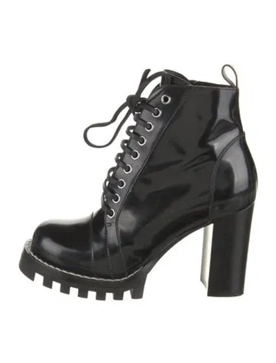 Pre-owned Louis Vuitton 2018 Lv Monogram Lace-up Boots In Black