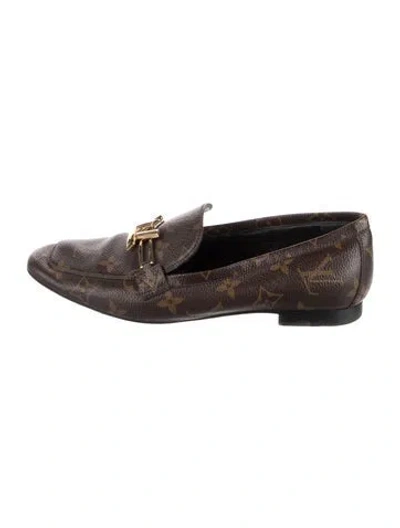 Pre-owned Louis Vuitton 2018 Lv Monogram Loafers In Brown