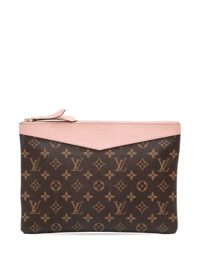 Pre-owned Louis Vuitton 2018 Monogram Daily Pouch Clutch Bag