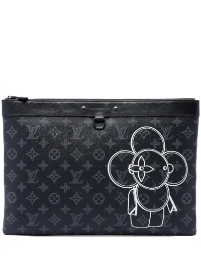 Pre-owned Louis Vuitton 2018 Monogram Eclipse Vivienne Apollo Pochette Gm Clutch Bag In Black