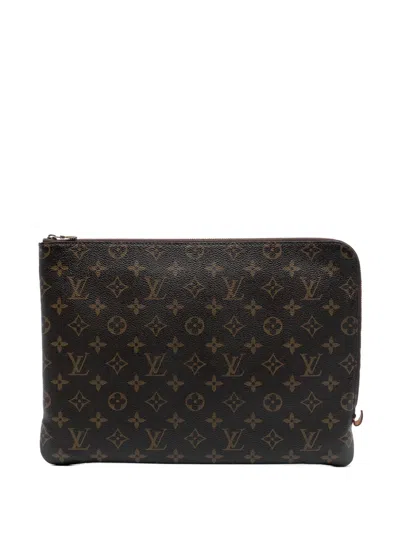Pre-owned Louis Vuitton 2018 Monogram Etui Voyage Mm Clutch Bag In Brown