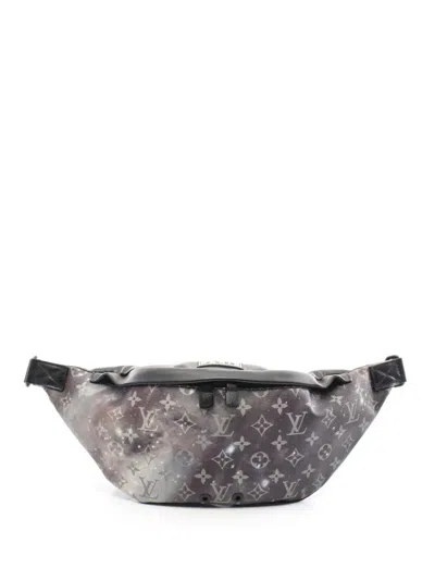 Pre-owned Louis Vuitton 2018 Monogram Galaxy Discovery Bum Belt Bag In 黑色