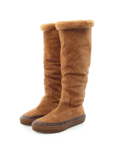 Pre-owned Louis Vuitton 2018 Monogram Snowball Boots In Brown