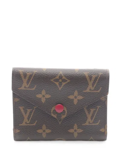 Pre-owned Louis Vuitton 2018 Victorine Monogram Trifold Wallet In Brown