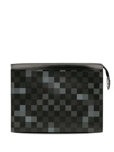 Pre-owned Louis Vuitton 2019 Damier Graphite Pixel Pochette Voyage Mm Clutch Bag In Black