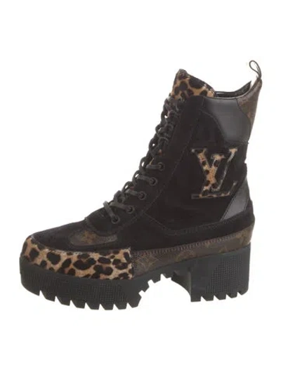 Pre-owned Louis Vuitton 2019 Laureate Combat Boots In Black