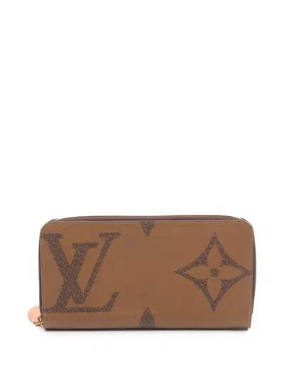 Pre-owned Louis Vuitton 2019 Monogram Giant Reverse Zippy Wallet Long Wallets In Brown