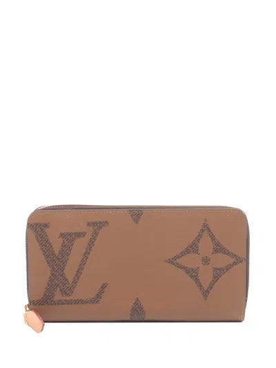 Pre-owned Louis Vuitton 2019 Monogram Giant Reverse Zippy Wallet Long Wallets In Brown