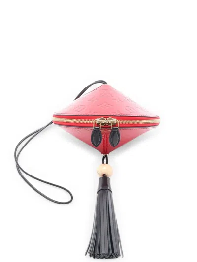 Pre-owned Louis Vuitton 2019 Monogram Vernis Toupie Crossbody Bag In Red