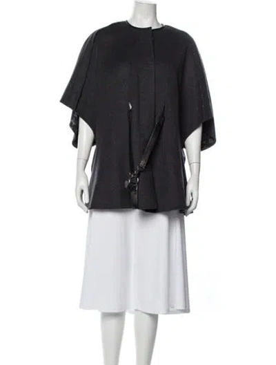 Pre-owned Louis Vuitton 2019 Wool Cape In Grey
