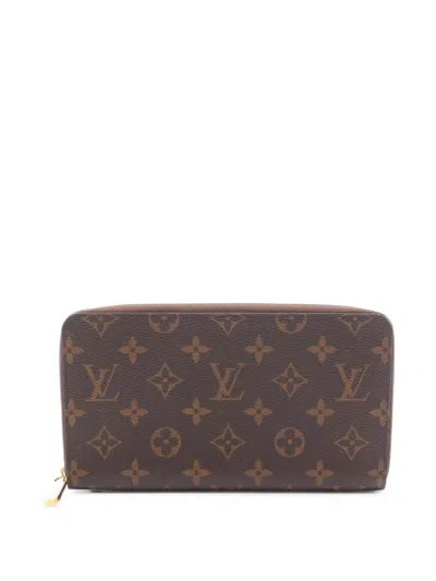 Pre-owned Louis Vuitton 2019 Zippy Monogram Wallet In Brown