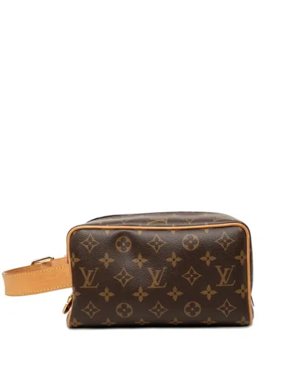 Pre-owned Louis Vuitton 2019-2026 Monogram Locker Dopp Kit Clutch Bag In Brown