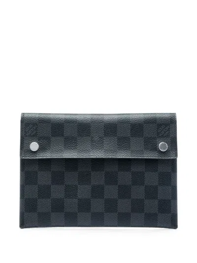 Pre-owned Louis Vuitton 2020 Damier Graphite Alpha Pochette Mm Clutch Bag In Black