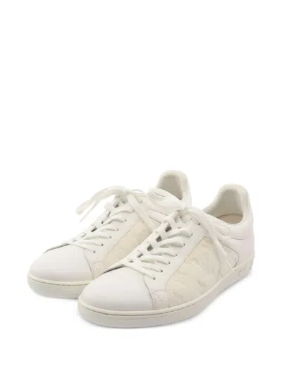 Pre-owned Louis Vuitton 2020 Luxembourg Grain Sneakers In White