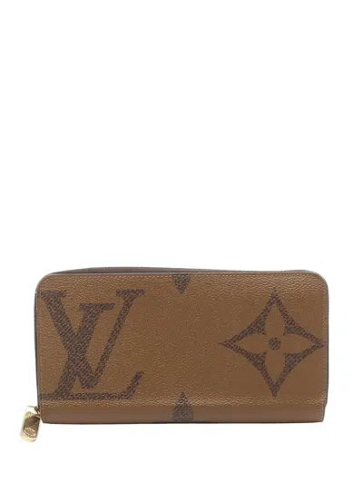 Pre-owned Louis Vuitton 2020 Monogram Giant Reverse Zippy Wallet Long Wallets In Brown