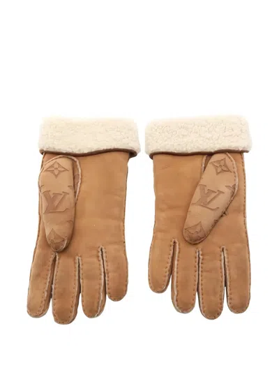 Pre-owned Louis Vuitton 2020 Monogram Shearling Gloves In Neutral