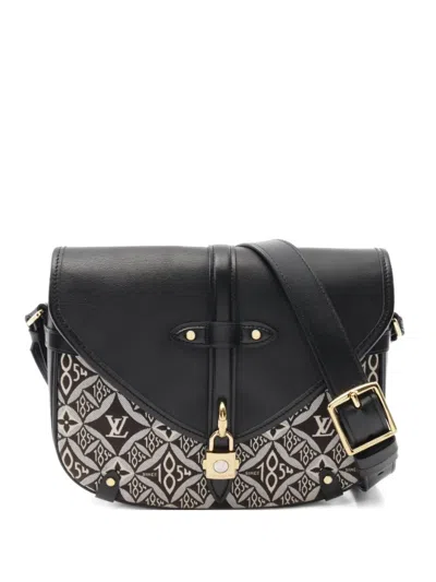 Pre-owned Louis Vuitton 2020 Neo Saumur Mm Shoulder Bag In Black