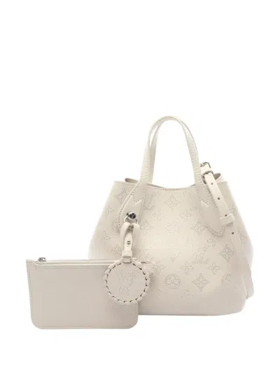 Pre-owned Louis Vuitton 2020-2026 Monogram Mahina Blossom Pm Satchel In White