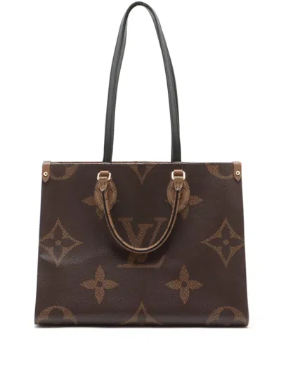 Pre-owned Louis Vuitton 2021-2025 Monogram Giant Onthego Mm Satchel In Brown