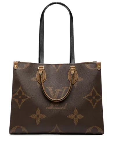 Pre-owned Louis Vuitton 2021-2025 Monogram Giant Onthego Mm Satchel In Brown