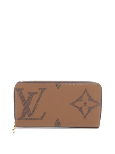 Pre-owned Louis Vuitton 2021-2025 Monogram Giant Reverse Zippy Wallet Long Wallets In Brown