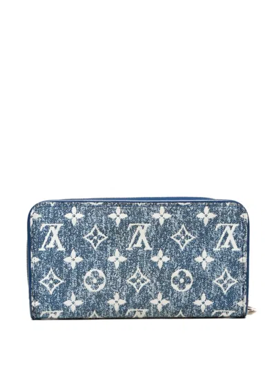 Pre-owned Louis Vuitton 2021-2025 Zippy Wallet In Blue