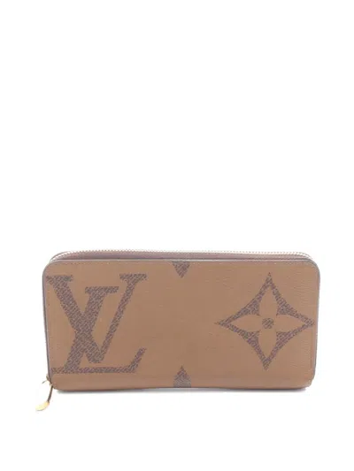 Pre-owned Louis Vuitton 2021 Giant Monogram Wallet In Brown