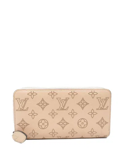 Pre-owned Louis Vuitton 2021 Zippy Wallet In Neutrals