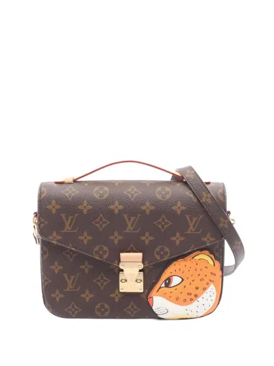 Pre-owned Louis Vuitton 2021-2026 X Sun Yitian Monogram Pochette Metis Satchel In Brown