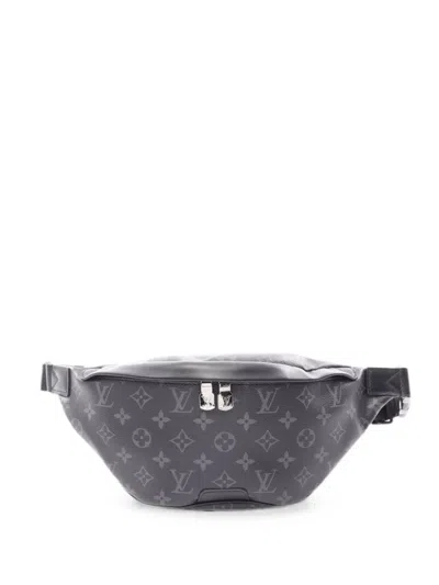 Pre-owned Louis Vuitton 2021s Monogram Eclipse Discovery Belt Bag In Gray