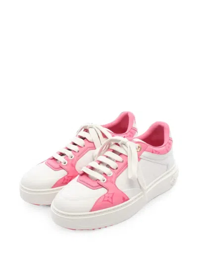 Pre-owned Louis Vuitton 2022 Time Out Monogram Sneakers In White
