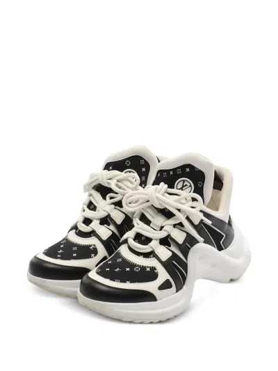 Pre-owned Louis Vuitton 2023 Arclight Line Monogram Leather Sneakers In Black