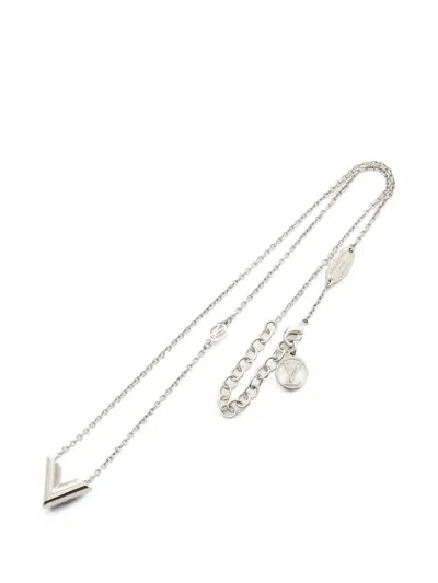 Pre-owned Louis Vuitton 2023 Essential V Necklace In Silver