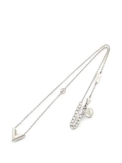 Pre-owned Louis Vuitton 2024 Essential V Necklace In Silver