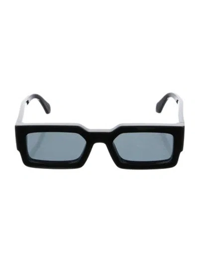 Pre-owned Louis Vuitton 2026 Lv Clash Low Sunglasses In Black