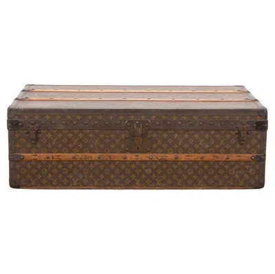 Pre-owned Louis Vuitton 20th Century French  Trunk In Monogrammed Canvas In Brown