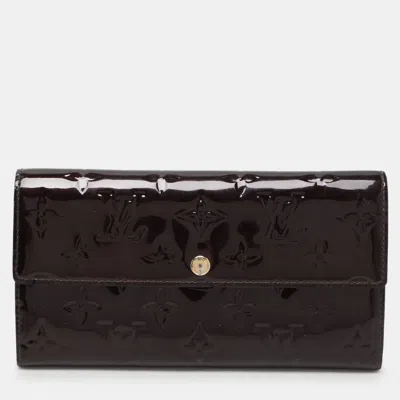 Pre-owned Louis Vuitton Amarante Monogram Vernis Sarah Continental Wallet In Burgundy
