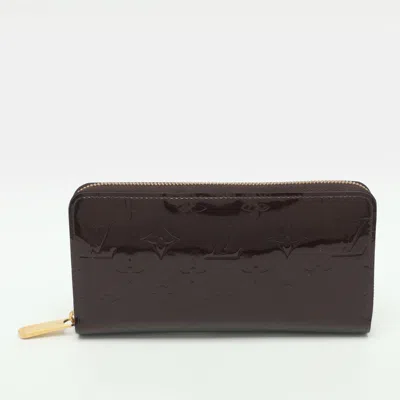 Pre-owned Louis Vuitton Amarante Monogram Vernis Zippy Wallet In Burgundy