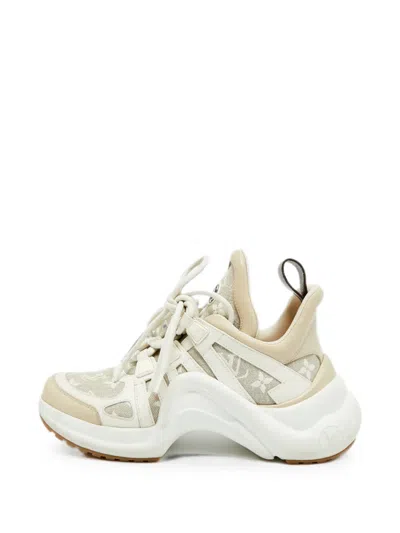 Pre-owned Louis Vuitton Archlight Monogram Canvas Sneakers In Neutral
