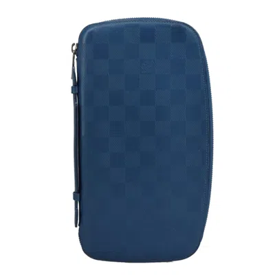 Pre-owned Louis Vuitton Atholl Blue Leather Clutch Bag ()